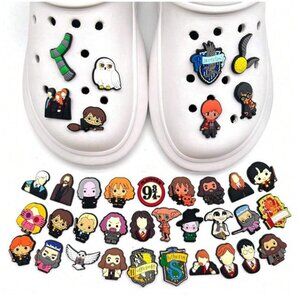 Harry Potter (6-Pc) Large Jibbits Crocs Charms (BRAND‎ NEW & SO CUTE!)